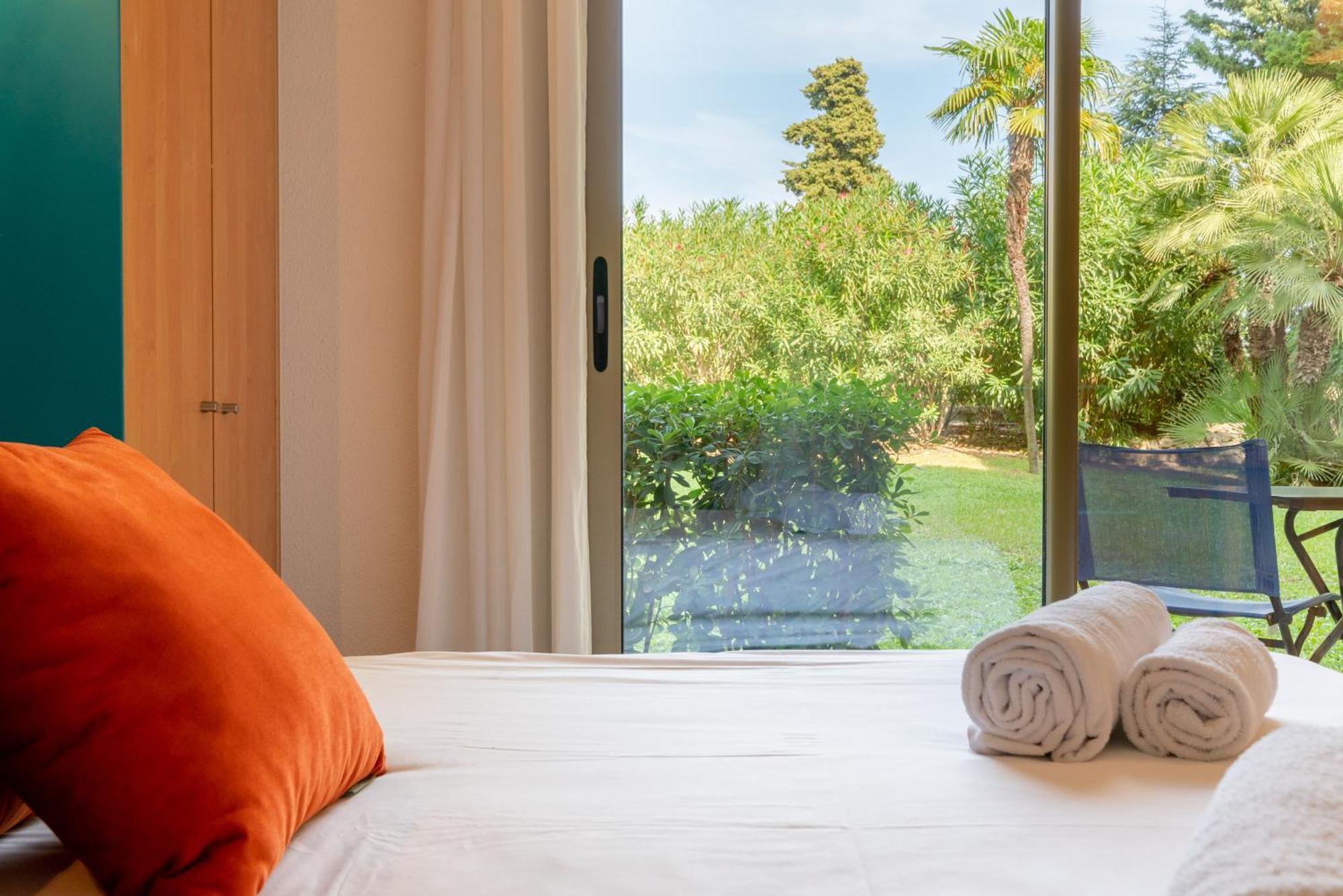 Les 15 Pins & La Mer -Your Green Getaway Near Sea & Beach Antibes Exterior foto