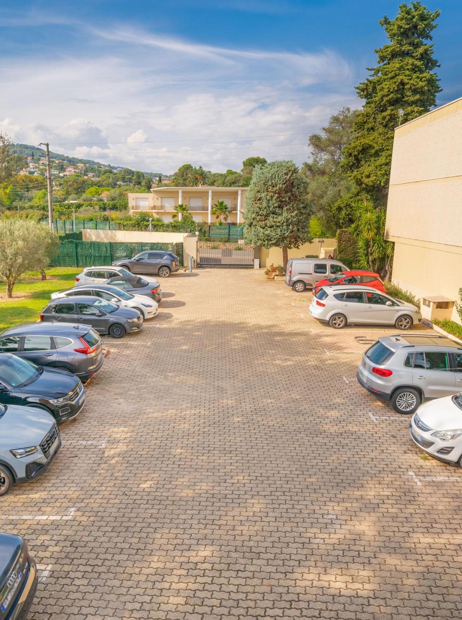 Les 15 Pins & La Mer -Your Green Getaway Near Sea & Beach Antibes Exterior foto